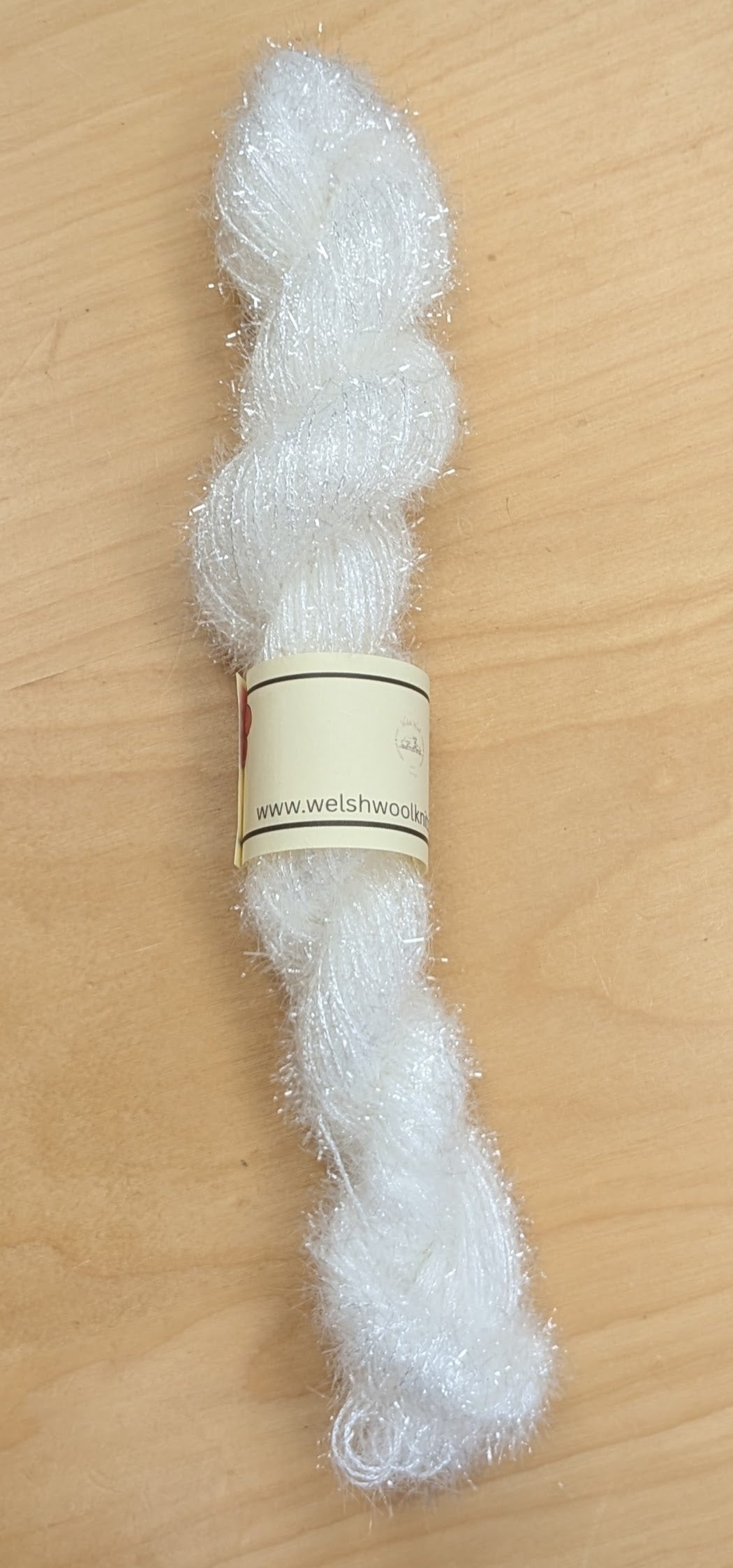 Y Shed Fach Wlan Glitzy Fluff - Sparkle Yarn 25g