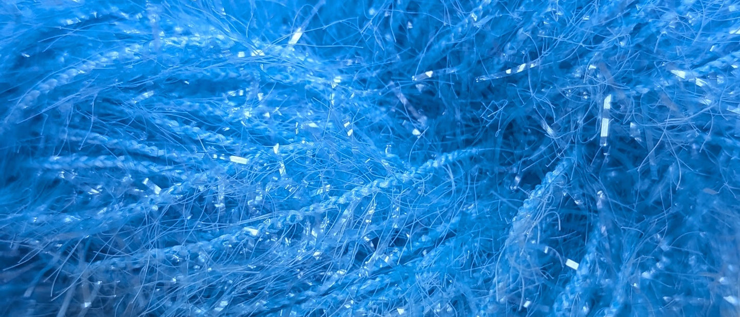 Y Shed Fach Wlan Glitzy Fluff - Sparkle Yarn 25g